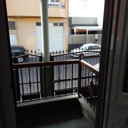 Arinaga Playa 招待所 3*